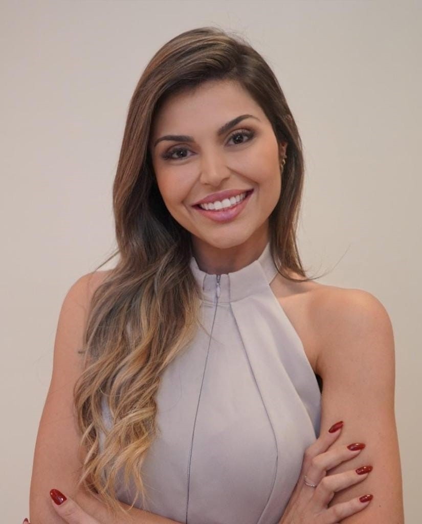 Dra. Michelle Miqueleti 