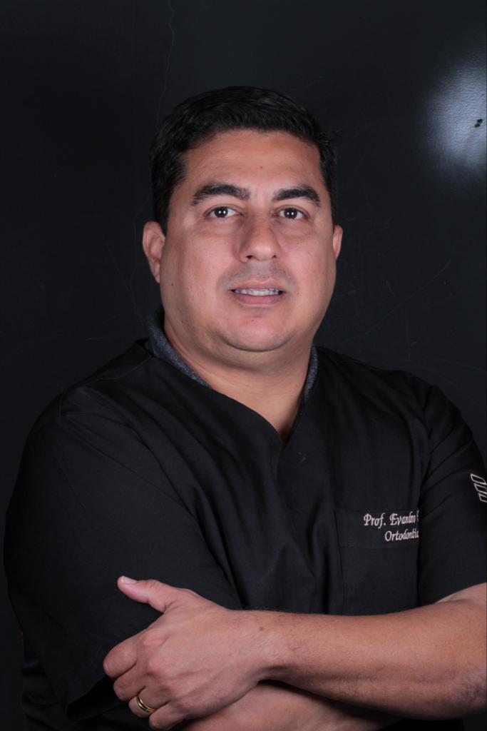 Dr. Evandro Eloy
